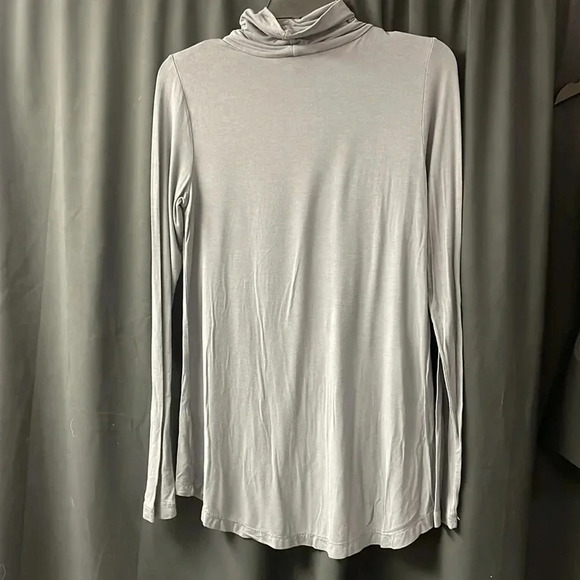 Gray Turtle Neck S - Picture 2 of 3